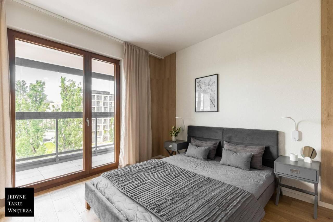 Cozy Family Apartments With Balcony Near Zlote Tarasy Varšava Exteriér fotografie